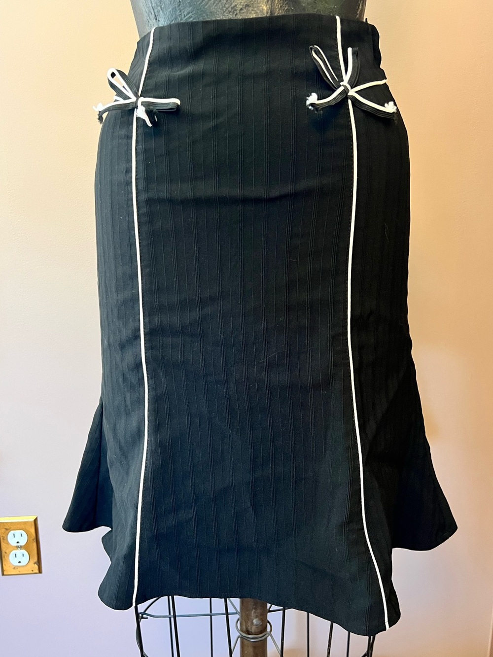 Y2K Odds’n Evens Black & White Seam Bow Flared Pencil Skirt Size 2 Made in USA